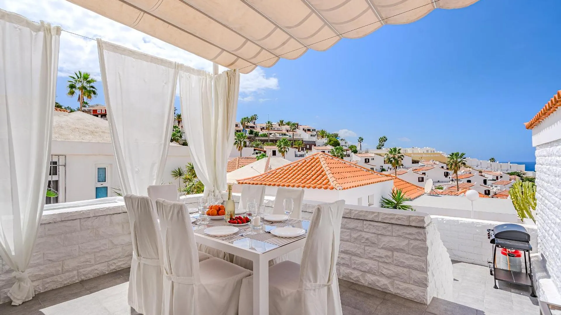 Buenavista Romantic Bungalow In Costa Adeje